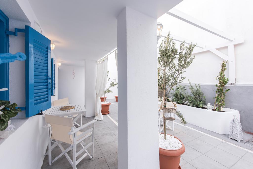 Iokasti Villa Fira  Extérieur photo